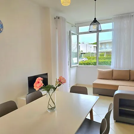 Lura 2 Homes 243