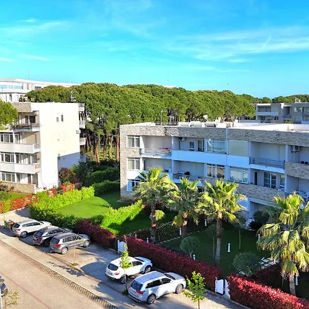 Lura 2 Homes 243 *