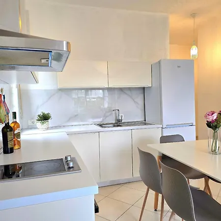 Lura 2 Homes 243 Plazhi San Pietro