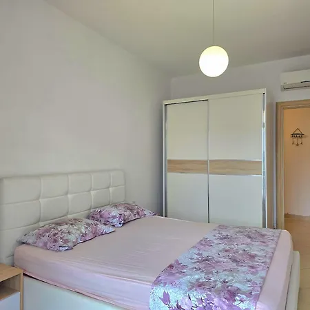 Lura 2 Homes 243 Lejlighed Plazhi San Pietro